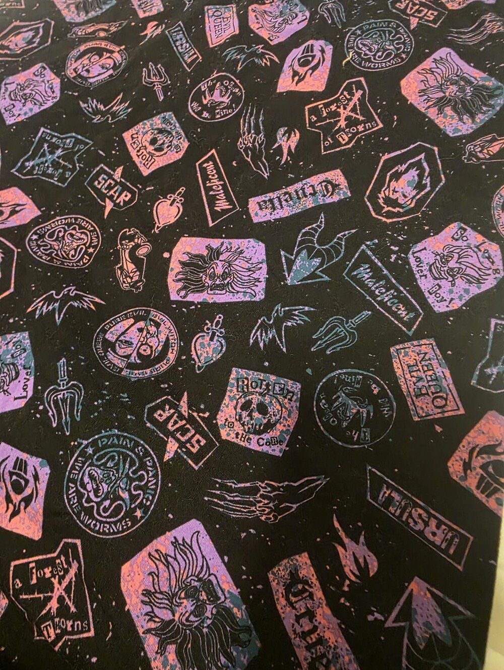 Torrid Disney Lace Up Tank Top Villains Print 0x - Picture 4 of 5